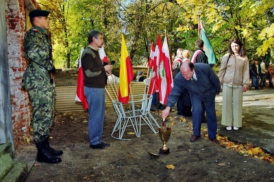 Palmiry 2004_25